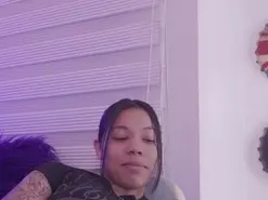 Amateur Live Sex Cam of MadelynRose