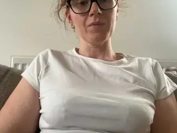 Bongacams Best live sex cam show of REDHEADROSIE