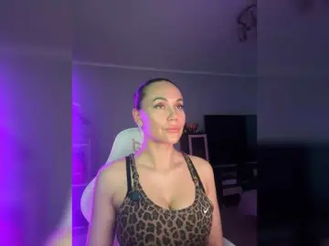 Bongacams Adult Webcam of QWEENII