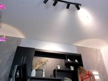 Bongacams Sex Cam of RebeccaHudson