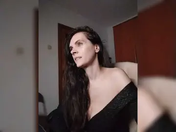 Bongacams Adult Video Chat of SexQueen11