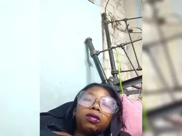 Bongacams Watch Live Sex Cams of Randixo699