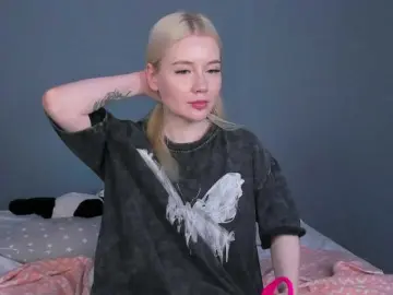 Bongacams Sex Chat of LillieBerry