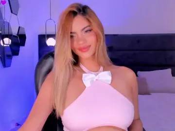 Bongacams Adult Webcam of KyomiVelvet
