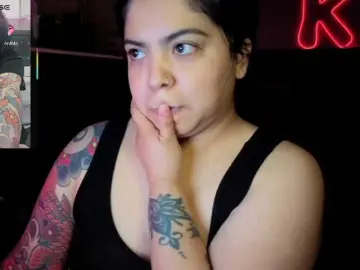 Bongacams Watch Live Sex Cams of Kimmiakiss22