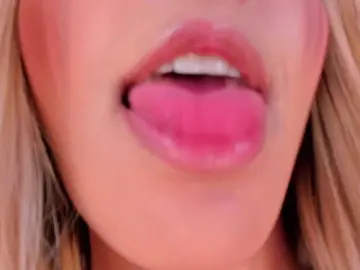 Bongacams Free Porn Cam of MelissaMoore