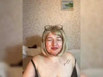 Bongacams Watch Live Sex Cams of SVETIKBOMBOCHKA