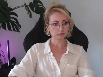 Bongacams Watch Live Sex Cams of CinderellaMoon