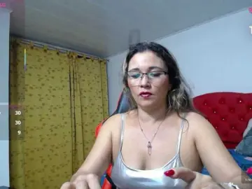 Bongacams Live Sex Cam of noelia-milf19