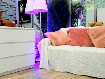 Bongacams Live Porn of Reina-Cummings