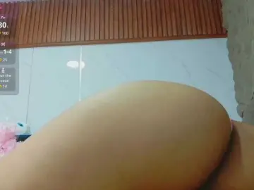 Bongacams Live Sex Cam of mamaneedsfun