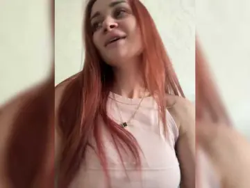 Bongacams Private Sex Chat of SweetQueen11