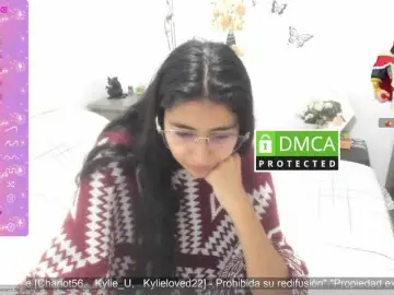 Bongacams Nude Webcam of kylieloved22