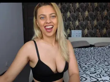 Bongacams Sex Cam of CarlaStaceeFun