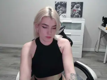 Bongacams Best Webcam of KissMeSlow-