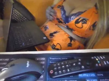 Bongacams Nude Webcam of JulieJoe