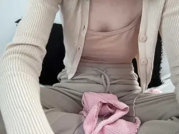 Bongacams Sex Cam of BestyBoobs