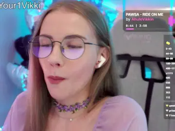 Bongacams Adult Webcam of -VikkiL0vesCheese-