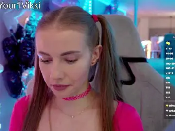 Bongacams Free Live Porn of -VikkiL0vesCheese-
