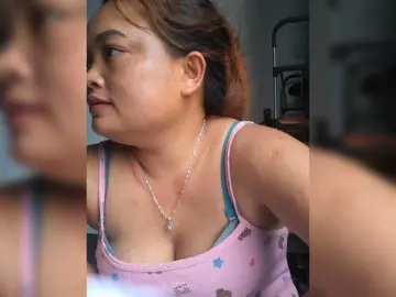 Bongacams Free Porn Cam of lyna2k