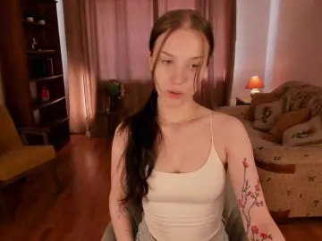 Bongacams Live Sex Cam of esenue