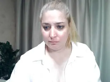 Bongacams Watch Live Sex Cams of KickaIricka