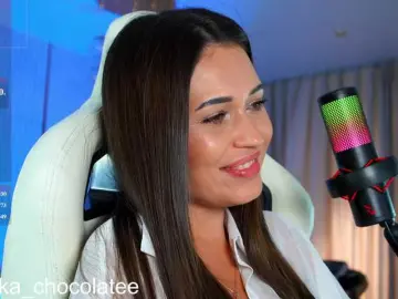 Bongacams Free Porn Cam of Adel-chocolatee