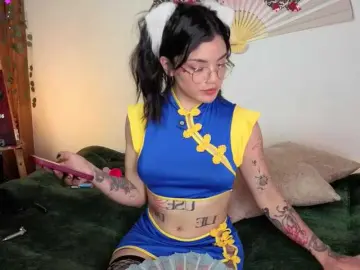 Bongacams Best live sex cam show of Brielaveneno