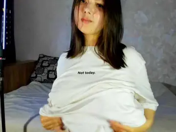 Bongacams Watch Live Sex Cams of missteasee