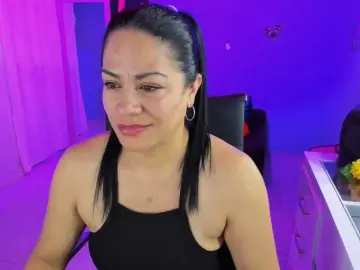 Bongacams Watch Live Sex Cams of SkaterGal