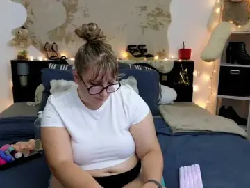 Bongacams Sex Cam of ElvinnaLaFrancaise