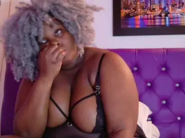 Bongacams Live Sex Cam of ebony-NeighborMoans
