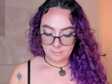 Bongacams Watch Live Sex Cams of LoiseHarper