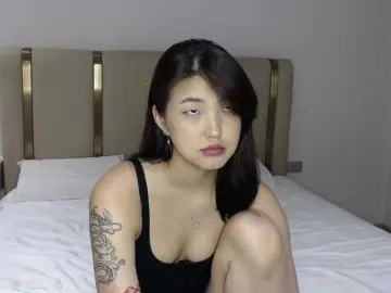 Bongacams Watch Live Sex Cams of Maiaxoxo