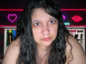 Bongacams Watch Live Sex Cams of DUMBHOEMELANIE