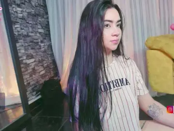Bongacams Nude Webcam of coralwells