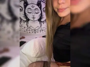 Bongacams Nude Webcam of Villanelle