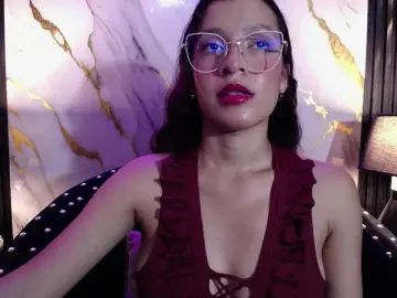 Bongacams Nude Webcam of GagingBriana