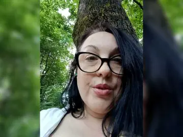 Bongacams Nude Webcam of ViktoryDimond