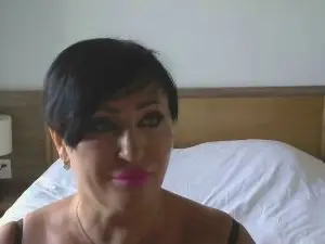 Cam4 Live Porn of kleo37