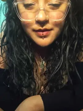 Cam4 Free Porn Cam of MonikaBohn99