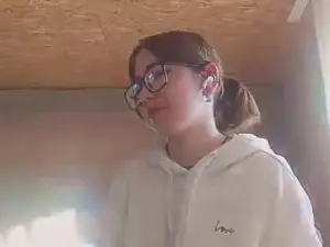Cam4 Free Live Porn of UlaPoncedeleon