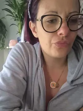 Cam4 Sex Cam of cerise132