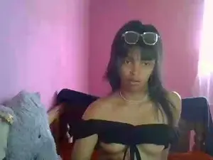 Cam4 Free Live Porn of Mayah01