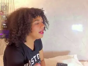 Cam4 Watch Live Sex Cams of DestinyReece