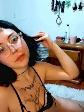 Cam4 Watch Live Sex Cams of lovelydoll89303