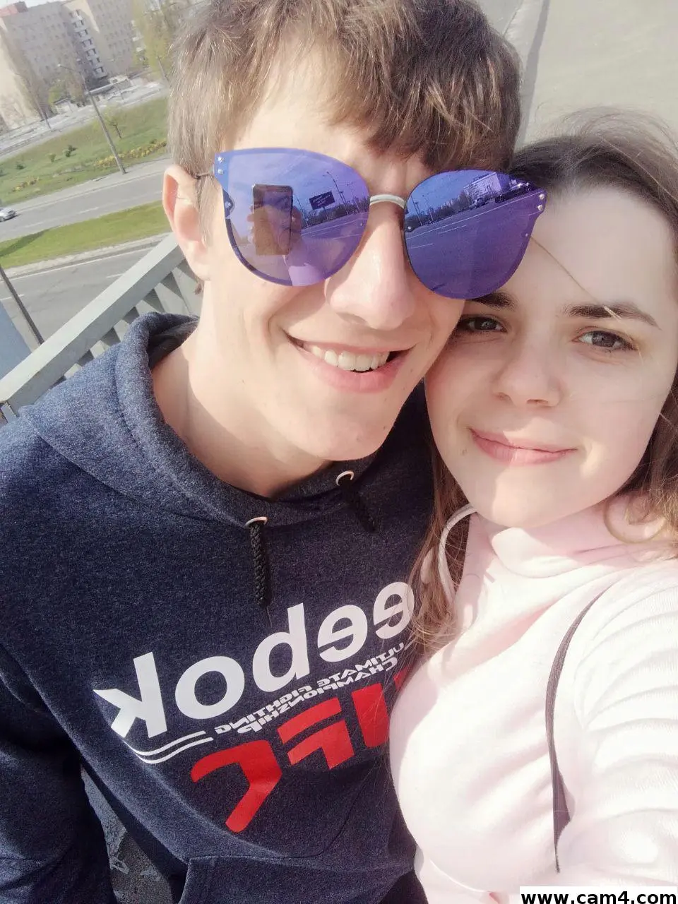VeryHotCouple