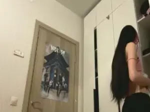 Cam4 Free Live Porn of PollyGlomb