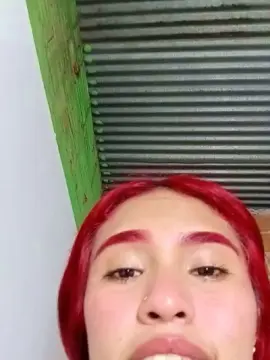Cam4 Watch Live Sex Cams of Scarlett_pee