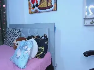 Cam4 Private Sex Chat of SharonWar1